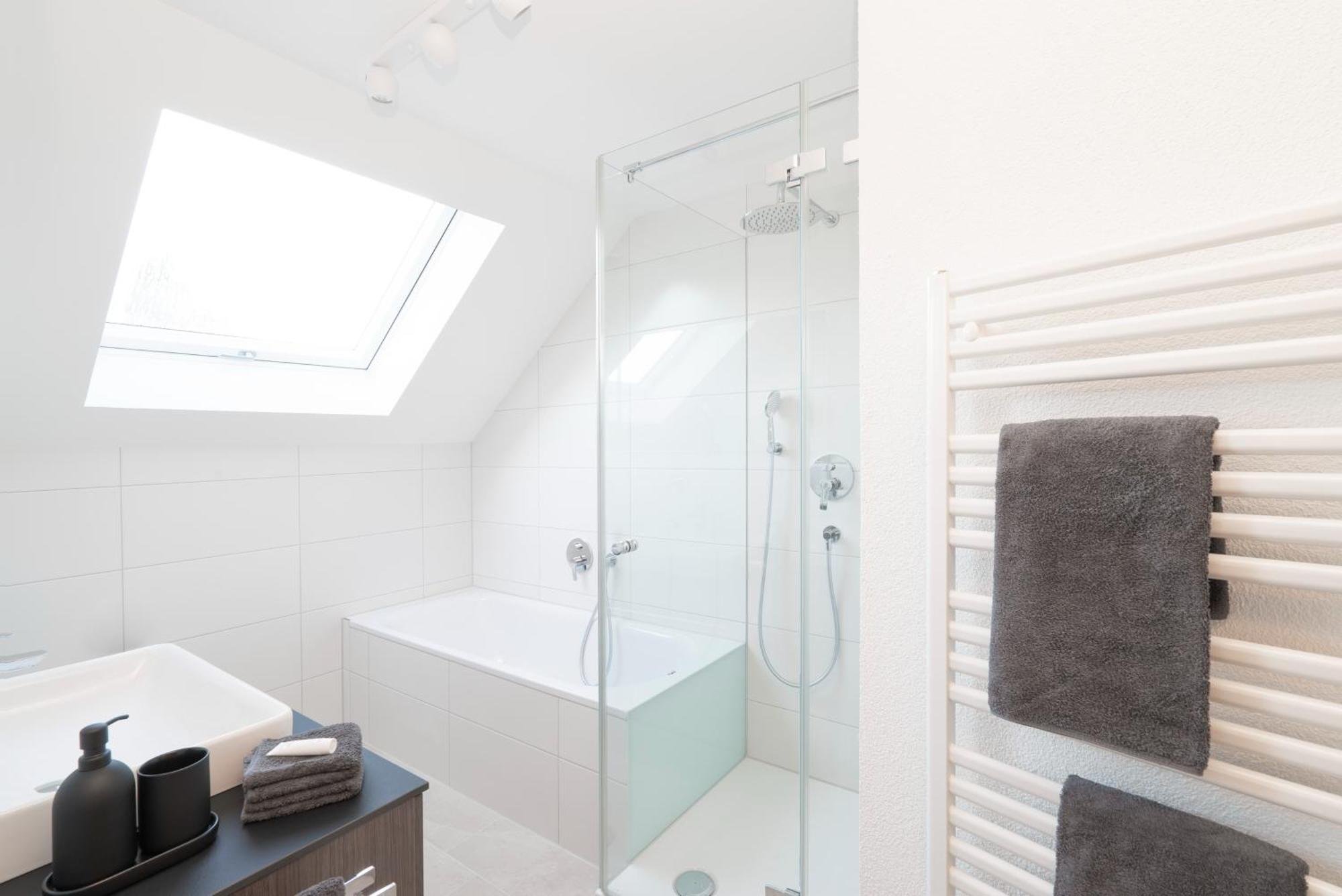Haus4Zimmer - Luxus Mit Blick Ueber Den Bodensee - Mit Garage 브레겐츠 외부 사진